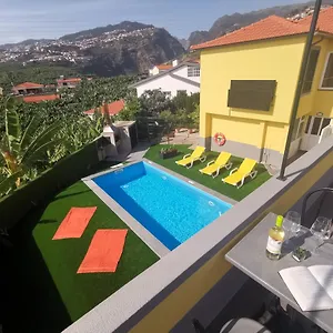 Casa Dos Avós With Pool In Funchal (Madeira)